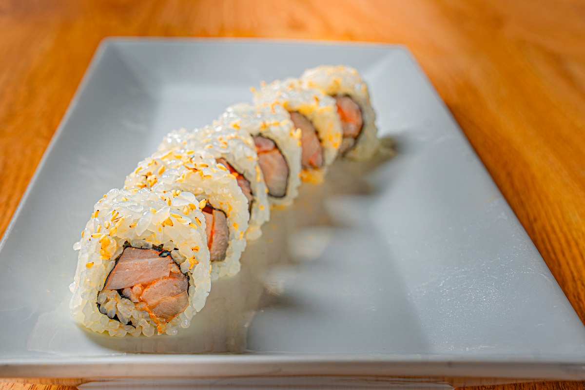 SPICY HAMACHI ROLL
